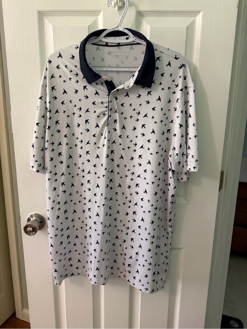 MAELREG Performance Polo - White with Black Bird Print